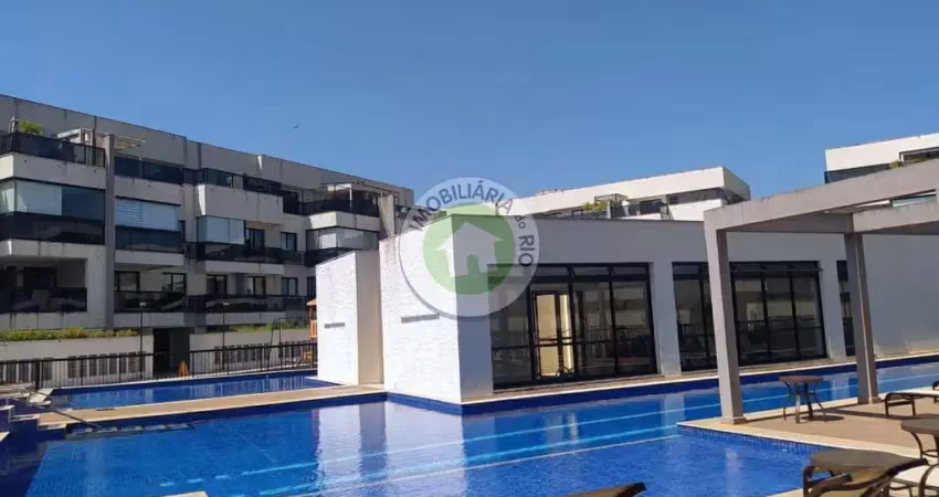 Cobertura duplex - 154m2 - 3 suítes - pronta para morar - reformada - fechadura eletrônica - churrasqueira - piscina