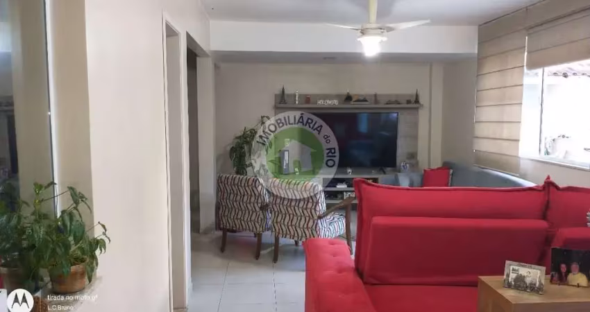 Casa em Condomínio para Venda no Anil, Rio de Janeiro-RJ: 2 Quartos, 2 Suítes, 1 Sala, 3 Banheiros, 4 Vagas, 170m².