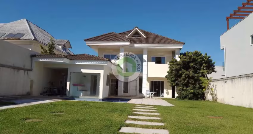 Casa no recreio com 4 suítes entre o mar e a montanha!