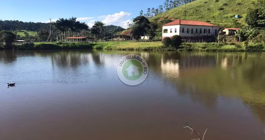 Fazenda no interior de minas gerais com 243 hectares. produz tangerina pokan, montenegrina e lichia .