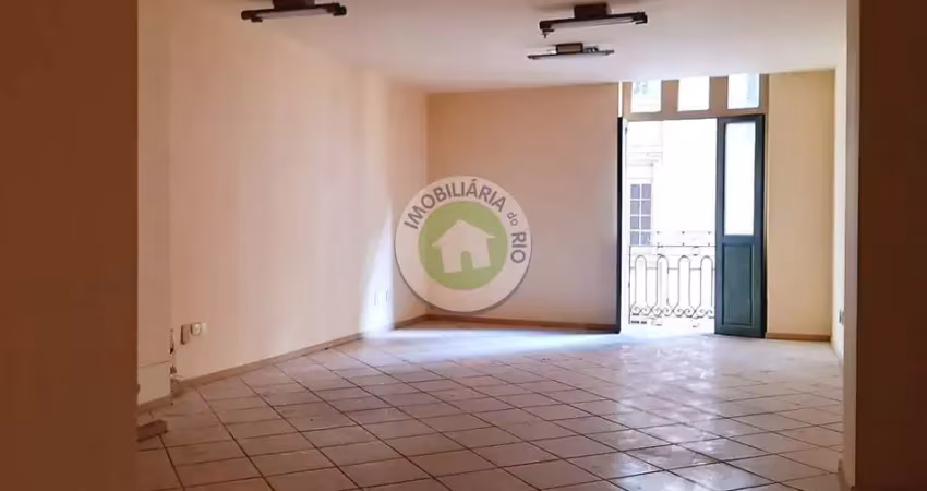 Sala comercial à venda ou locação no centro do rio de janeiro-rj: 1 sala, 1 banheiro, 36m² de área.