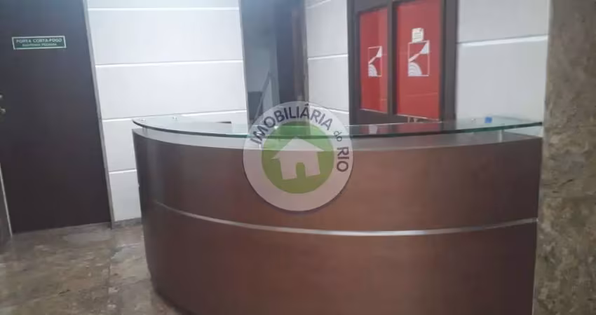Excelente sala comercial em fino acabamento, andar corporativo completo, andar alto, edifício moderno  4 elev, portaria climatizada, heliponto, frente