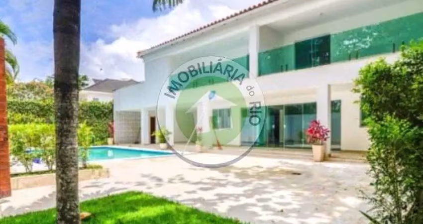 Casa em condomínio fechado com 5 quartos à venda na Barra da Tijuca, Rio de Janeiro 