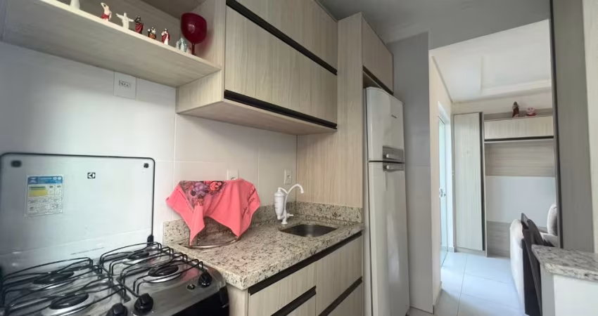 Lindo apartamento todo mobiliado a 700 metros da praia dos ingleses.