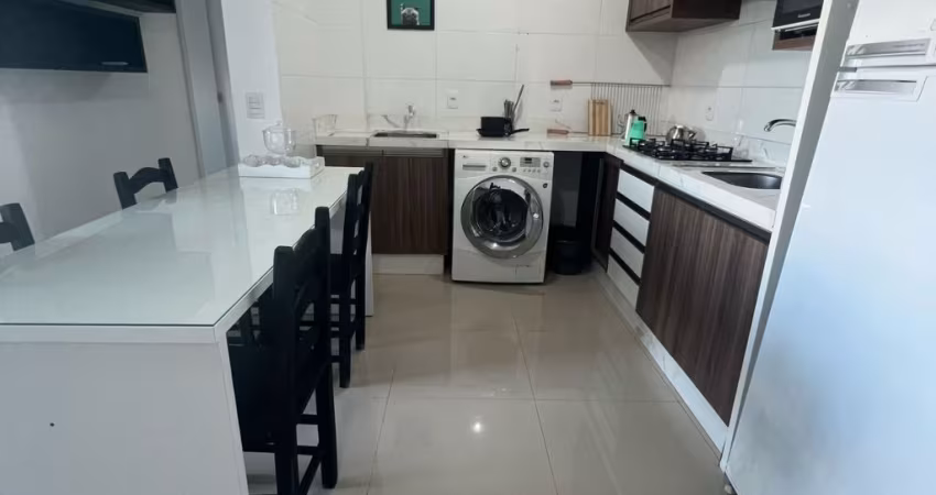 Apartamento mobiliado com escritura pública a 200 metros da praia dos ingleses.
