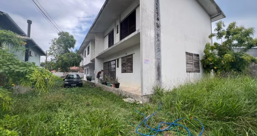 Excelente investimento , localizado a 1,5 km da praia dos ingleses.