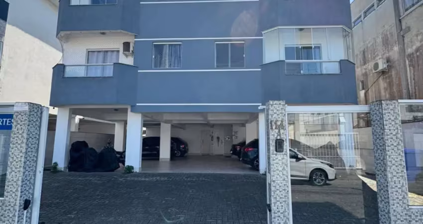 Apartamento a 600 metros da praia dos ingleses, mobiliado.