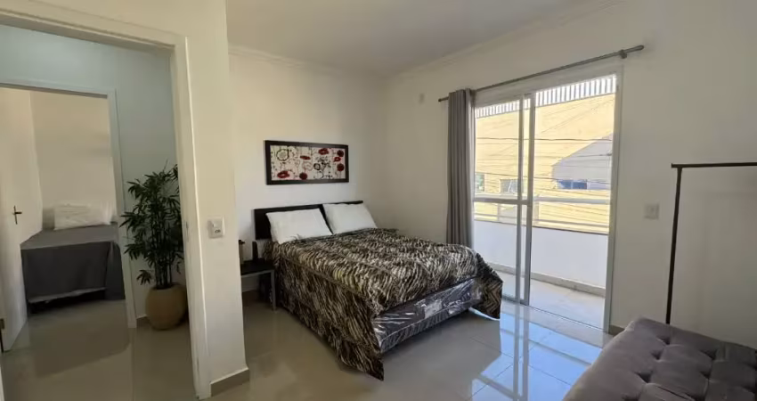 Apartamento com 3 quartos, mobiliado a 900 metros da praia dos ingleses.