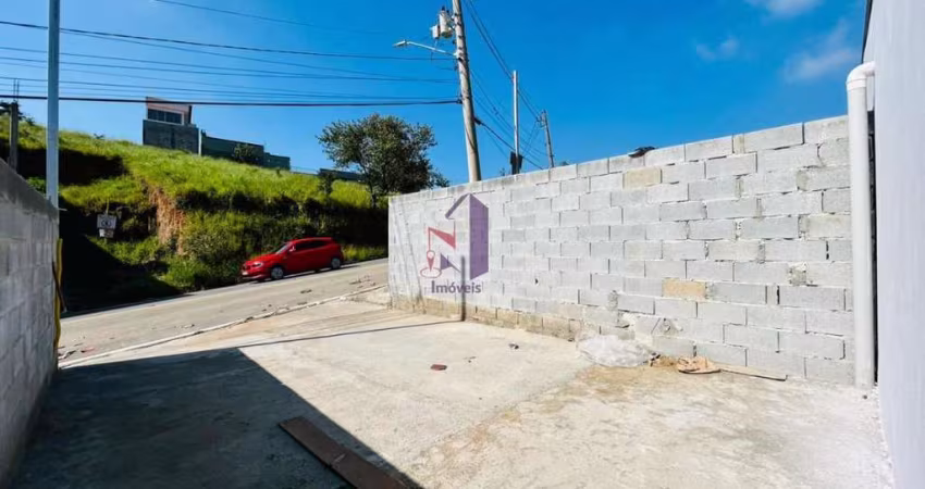 Casa ótima com 2 dormitórios