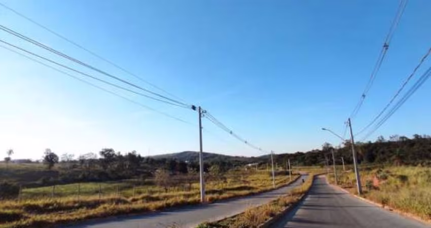 Loteamento em Esmeraldas, bairro Tijuco