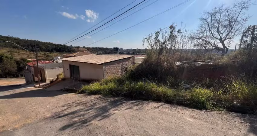 Terreno em condomínio fechado à venda na Rua Machado de Assis, 550, Belvedere, Ribeirão das Neves