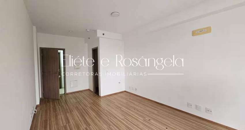 SALA COM 27M² PARA LOCAÇÃO NO ECOTOWER!!