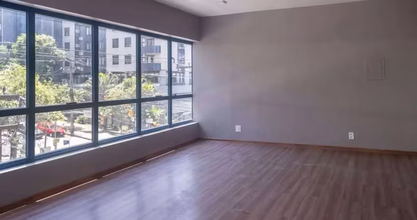 Sala para venda  no Bairro Moinhos de Vento em Porto Alegre