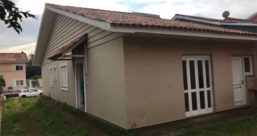 Casa para venda  no Bairro Lomba do Pinheiro em Porto Alegre