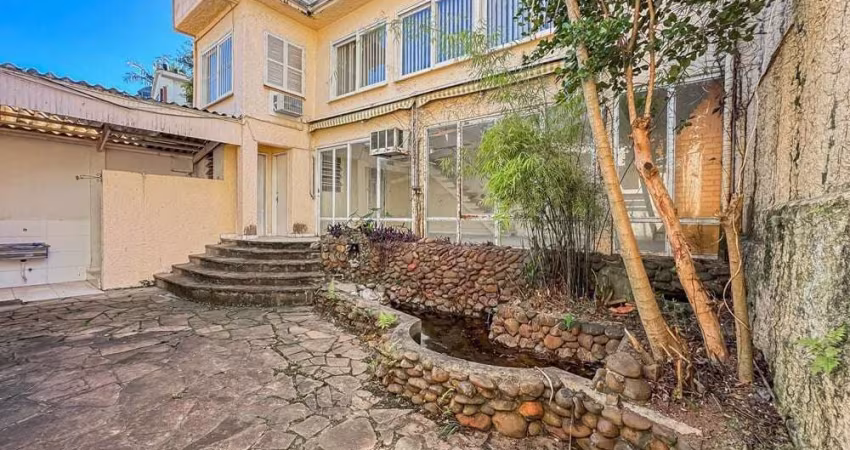 Casa para venda  no Bairro Petrópolis em Porto Alegre