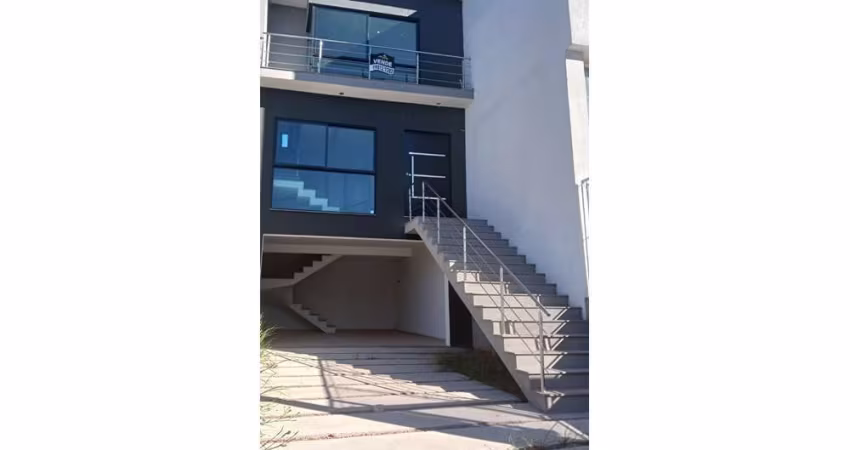 Casa para venda  no Bairro RUBEM BERTA em Porto Alegre