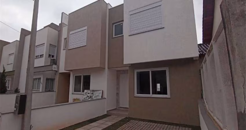 Casa para venda  no Bairro MARIO QUINTANA em Porto Alegre