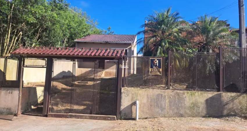 Linda casa com mega pátio Próximo ao centro de Viamão