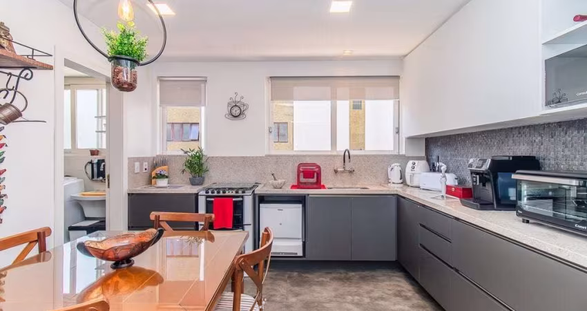 Apartamento para venda  no Bairro Mont Serrat em Porto Alegre