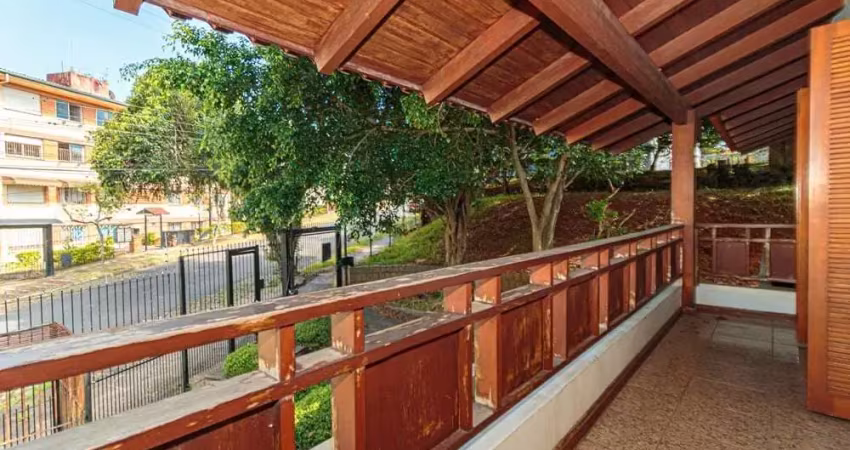 Casa para venda  no Bairro RUBEM BERTA em Porto Alegre