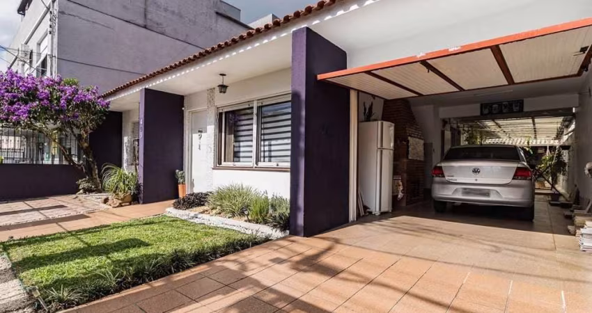 Casa para venda  no Bairro São Sebastião em Porto Alegre