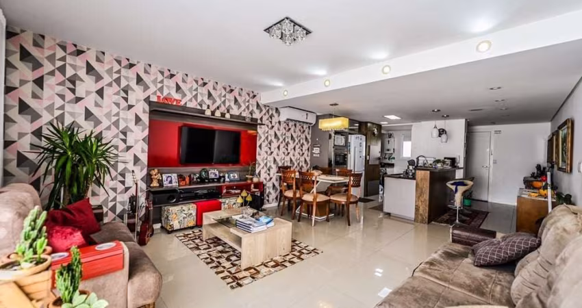 Apartamento para venda  no Bairro Camaquã em Porto Alegre