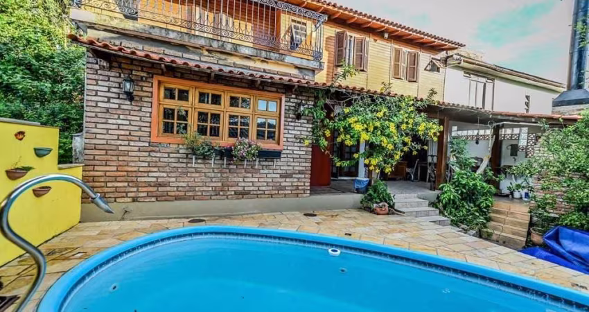 Casa em Condomínio para venda  no Bairro Santa Tereza em Porto Alegre