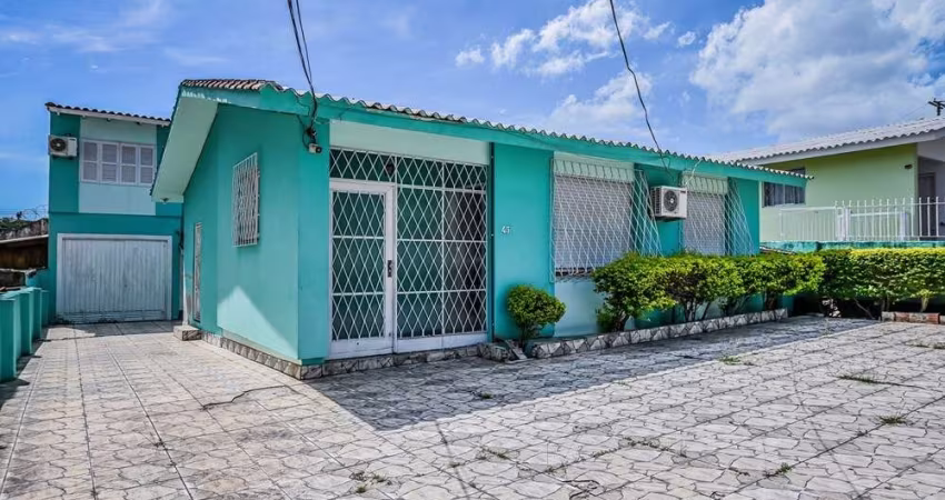 Casa em Condomínio para venda  no Bairro Santa Tereza em Porto Alegre