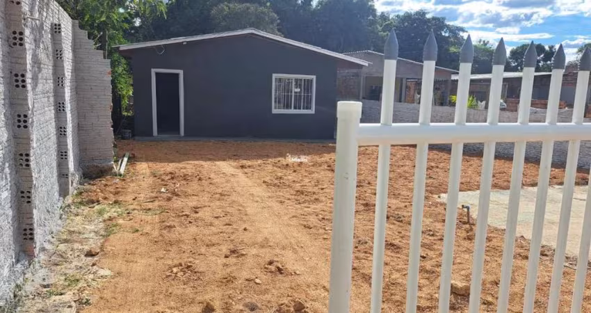 Espaço, Conforto e Localização! Casa com Suíte e Terreno de 700m²