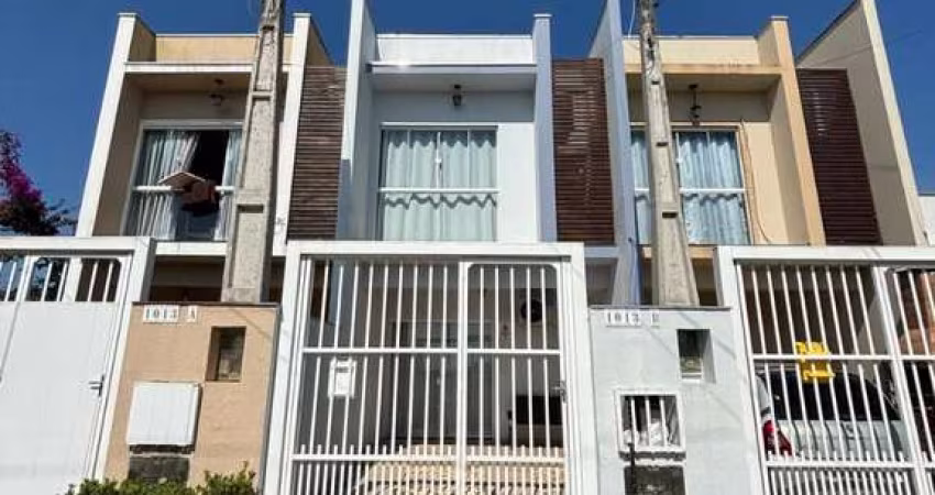 Sobrado à venda por R$ 530.000,00 - Itacolomi - Balneário Piçarras/SC