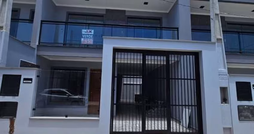 Sobrado com 3 dormitórios à venda, 110 m² por R$ 549.900,00 - Itacolomi - Balneário Piçarras/SC