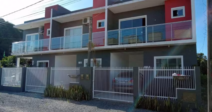 Sobrado à venda, 93 m² por R$ 552.000,00 - Itacolomi - Balneário Piçarras/SC