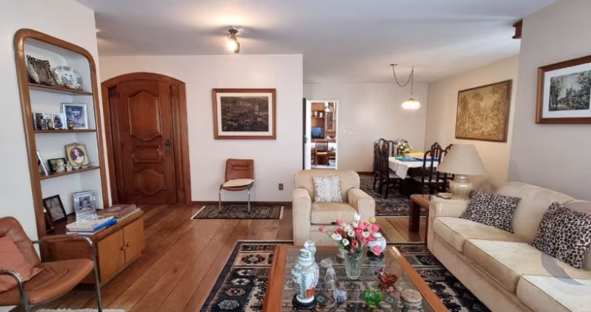 Maravilhoso Apartamento de 4 dormitórios no Centro de Florianópolis