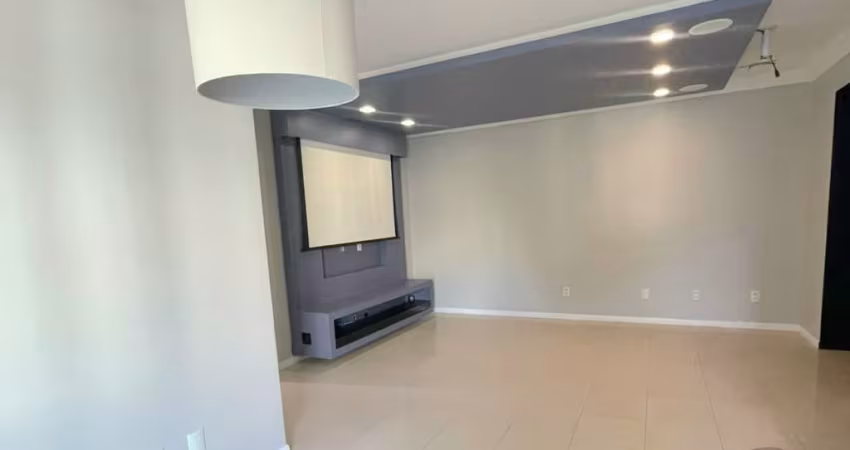 EXCELENTE Apartamento de 3 dormitórios no Estreito