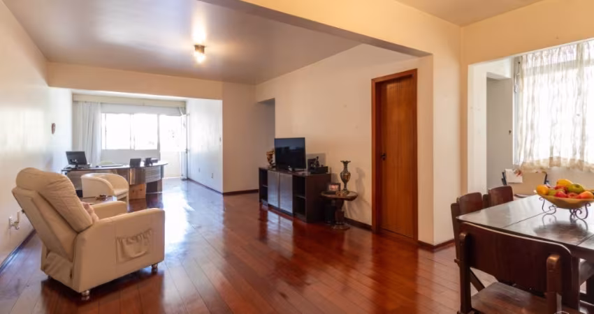 EXCELENTE APARTAMENTO DE 3 DORMITÓRIOS NO CENTRO DE FLORIANÓPOLIS