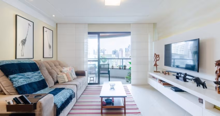 AMPLO APARTAMENTO DE 4 DORMITÓRIOS NO CENTRO DE FLORIANÓPOLIS
