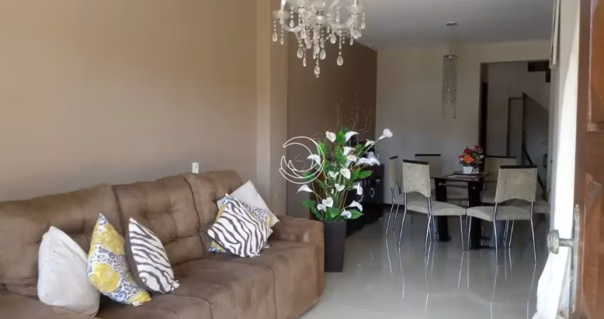 LINDA CASA RESIDENCIAL DE 6 DORMITÓRIOS NA AGRONÔMICA