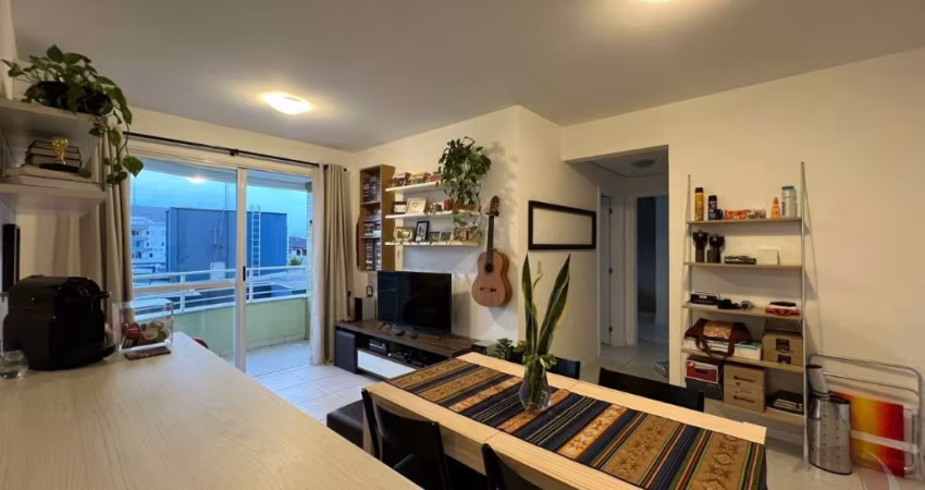 LINDO APARTAMENTO DE 2 DORMITÓRIOS NO ITACORUBI