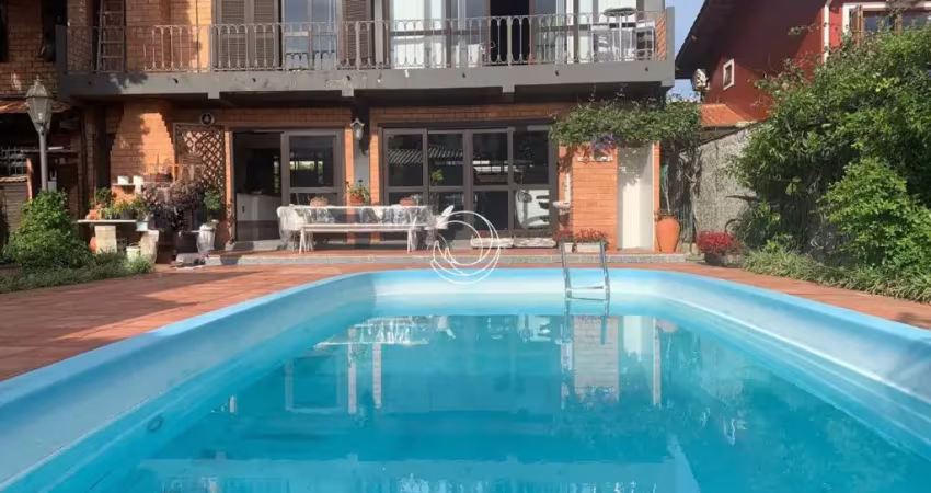Excelente casa residencial de 4 dormitórios no itacorubi
