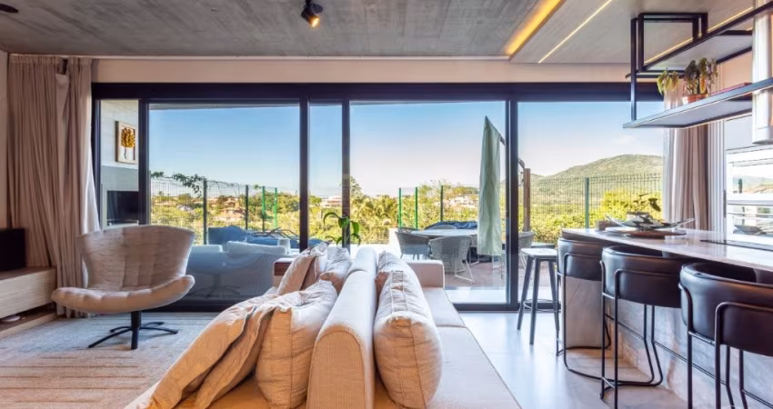 EXCELENTE CASA RESIDENCIAL DE 3 SUÍTES NA LAGOA DA CONCEIÇÃO