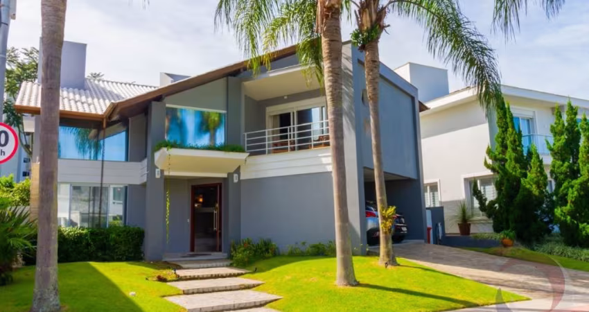 LINDA CASA RESIDENCIAL DE 4 DORMITÓRIOS NO CÓRREGO GRANDE