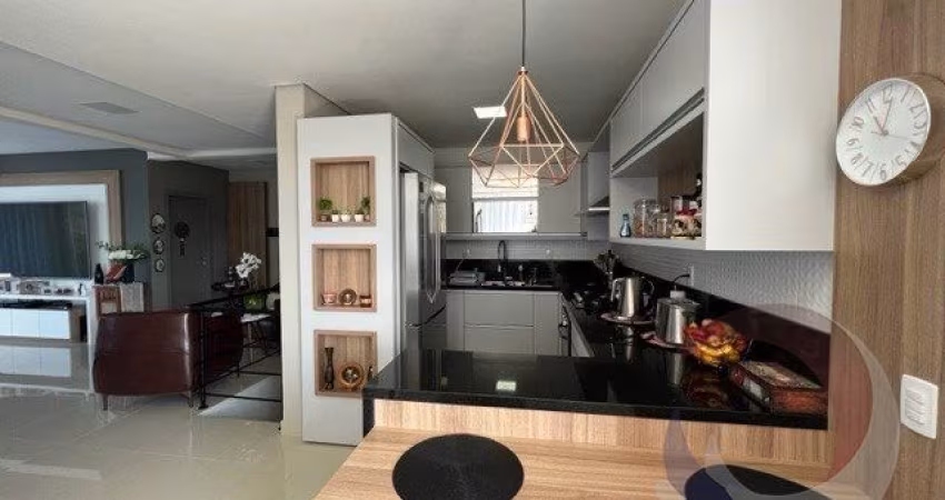 LINDA CASA RESIDENCIAL DE 3 DORMITÓRIOS NO CÓRREGO GRANDE