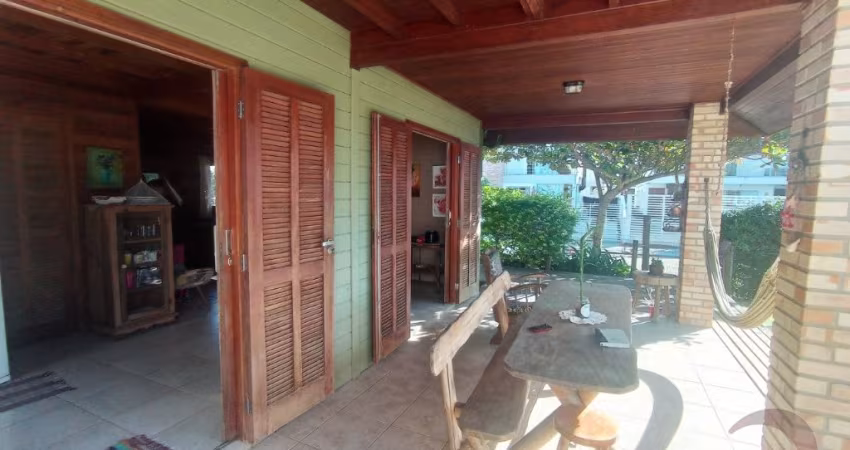 EXCELENTE CASA RESIDENCIAL DE 2 DORMITÓRIOS NO CAMPECHE