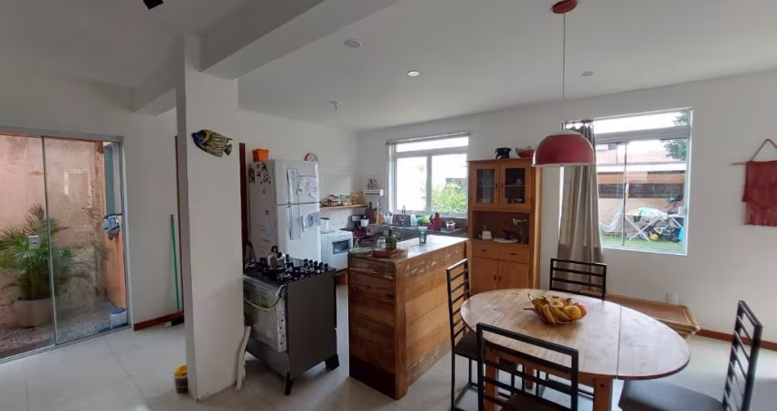 EXCELENTE CASA RESIDENCIAL DE 5 DORMITÓRIOS NO CAMPECHE