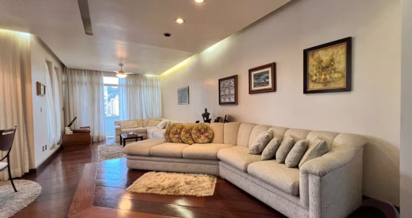 EXCELENTE APARTAMENTO DE 4 DORMITÓRIOS NO CENTRO