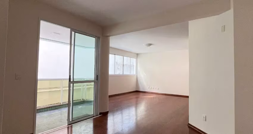 Ótimo apartamento de 3 dormitórios no centro de florianópolis