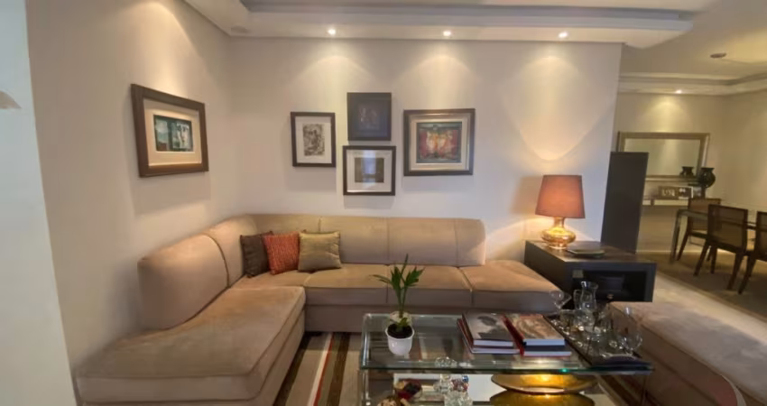 LINDO APARTAMENTO DE 4 DORMITÓRIOS NO CENTRO