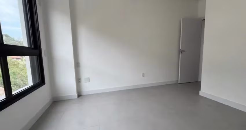 ÓTIMO APARTAMENTO DE 3 DORMITÓRIOS NO CENTRO DE FLORIANÓPOLIS