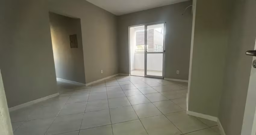 MARAVILHOSO APARTAMENTO DE 3 DORMITÓRIOS NO CENTRO DE FLORIANÓPOLIS