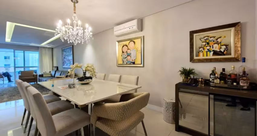 EXCELENTE APARTAMENTO  DE 3 DORMITÓRIOS NO CENTRO DE FLORIANÓPOLIS